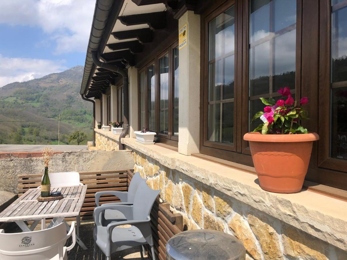 Hotel Restaurante La Carasca Orlé Exteriér fotografie